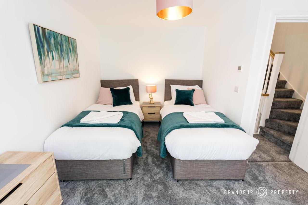 Denmark House By Grandeur Property Βίλα Poole Εξωτερικό φωτογραφία