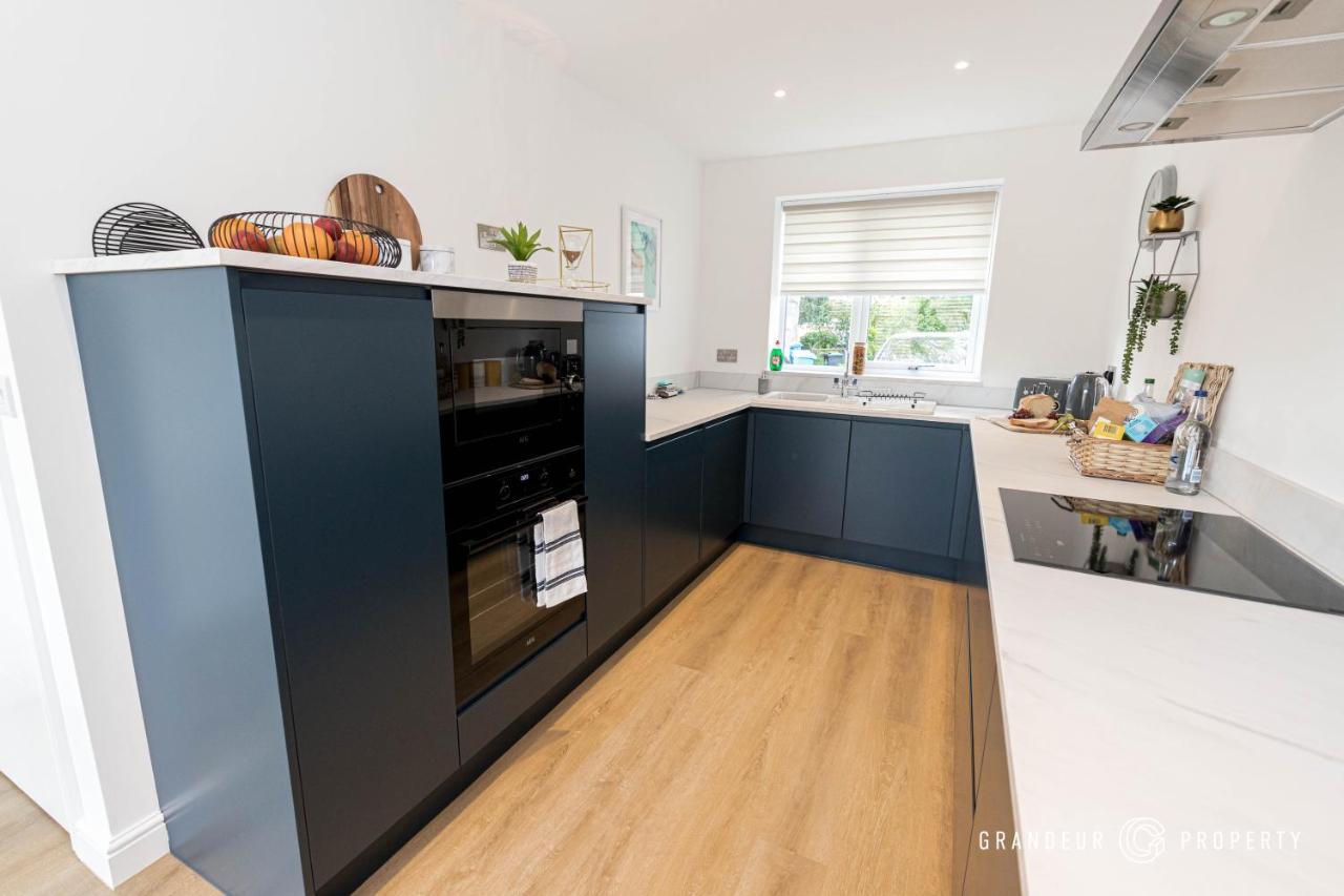 Denmark House By Grandeur Property Βίλα Poole Εξωτερικό φωτογραφία