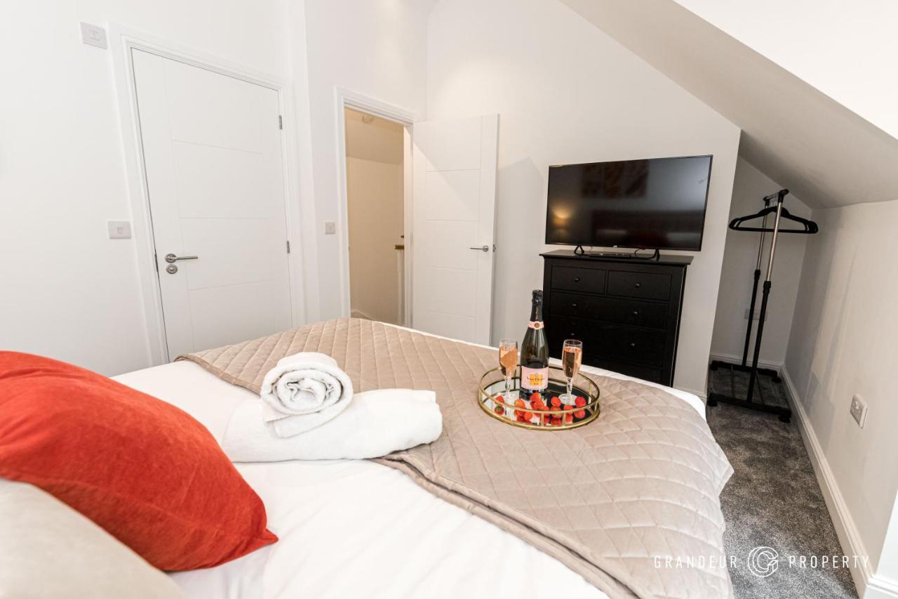 Denmark House By Grandeur Property Βίλα Poole Εξωτερικό φωτογραφία