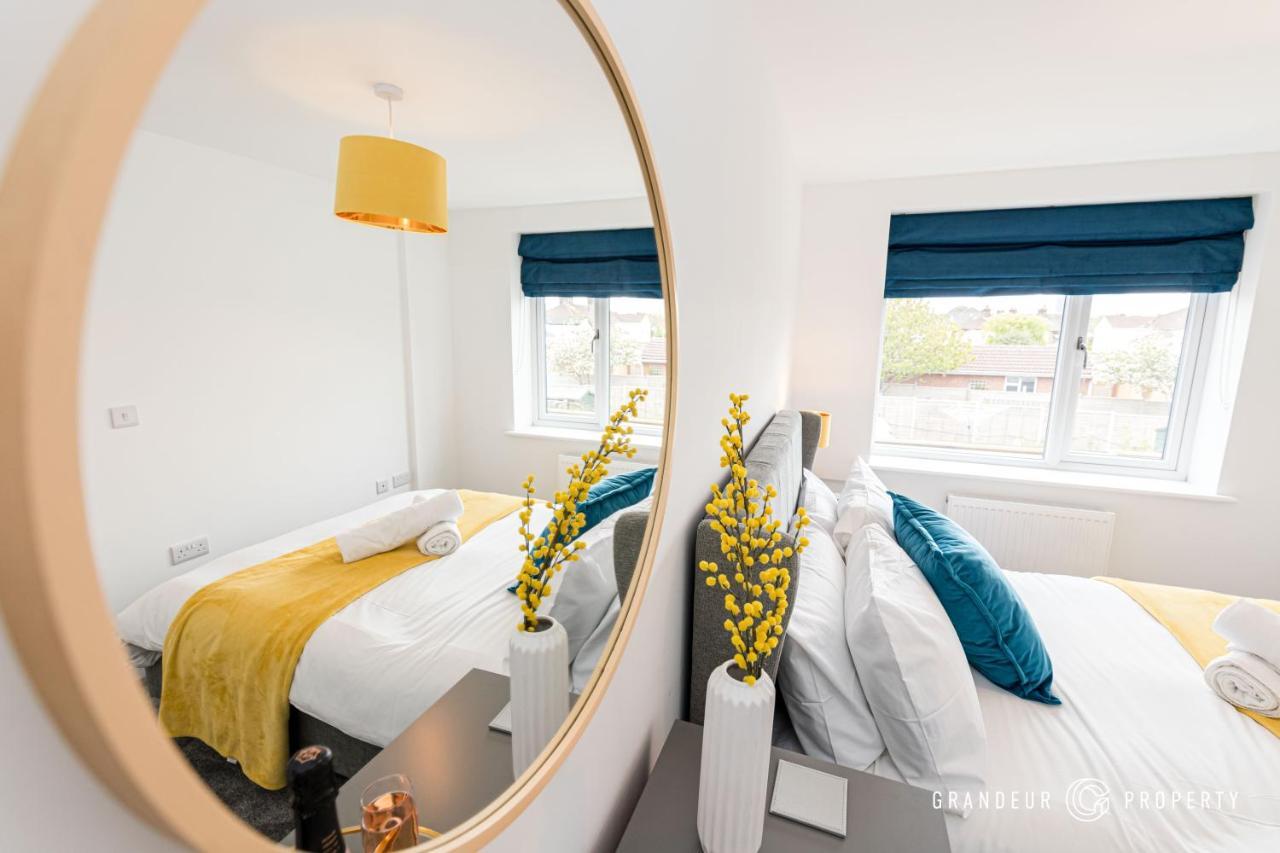 Denmark House By Grandeur Property Βίλα Poole Εξωτερικό φωτογραφία
